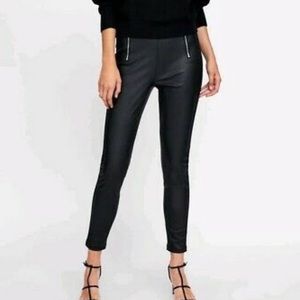 ZARA BASIC FAUX LEATHER LEGGINGS W/ FRONT ZIPPER DETAILING Size Medium